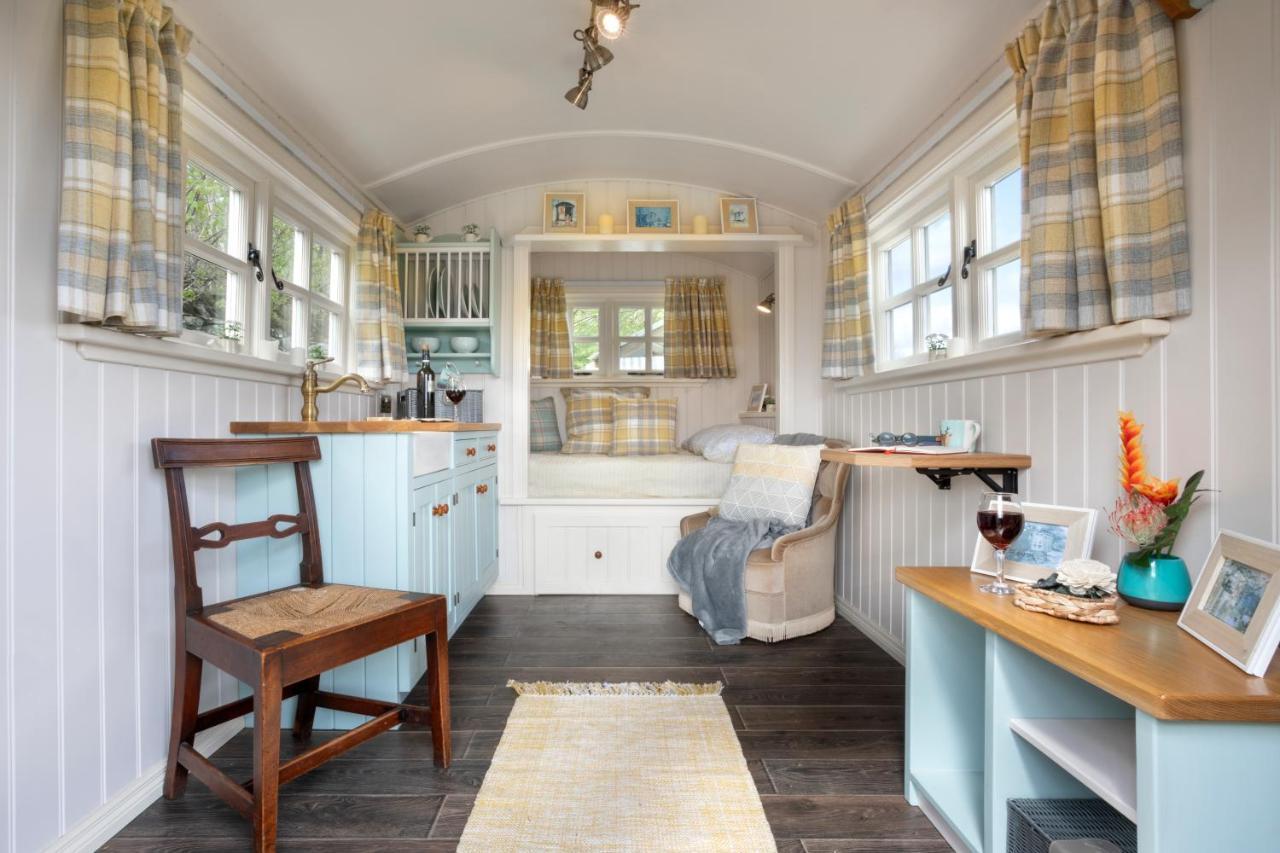 The Heron Shepherds Hut At Lyth Valley Brigsteer Exterior foto